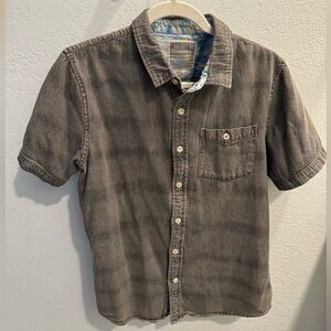Medium Modern Amusement grey button down